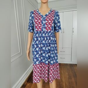 CW Classics Blue Floral Long Dress Size M